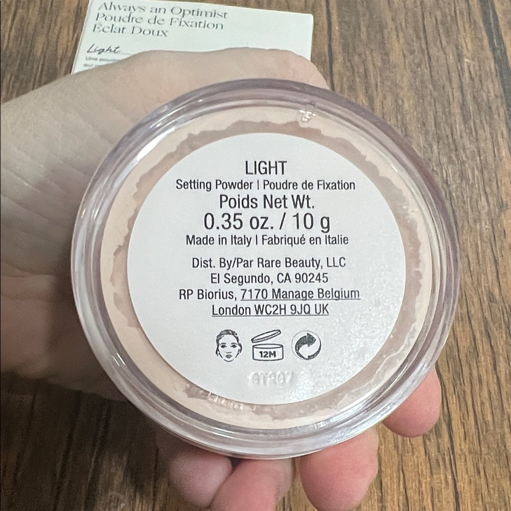 Rare Beauty Light Setting Powder - Picture 2 of 5